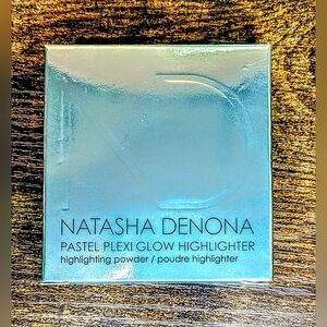 NATASHA DENONA Pastel Plexi Glow Highlighter